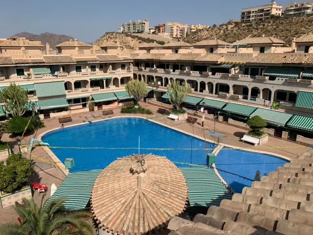 BONITO ATICO EN RESIDENCIAL BAHIA CON PLAZA DE GARAGE - foto 4