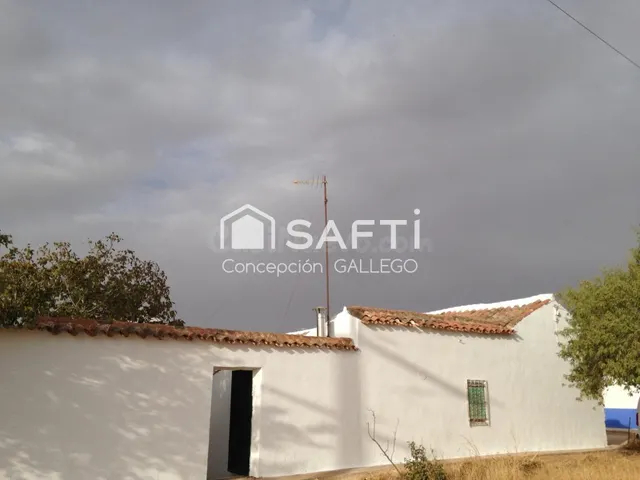 FINCA CHALET EN VENTA, sin comisión al comprador - foto 3