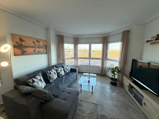 Apartamento con vistas al mar en Punta Prima - foto 2