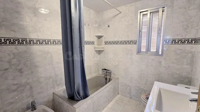 ¡únicamente para estudiantes oportunidad de alquiler! piso de tres dormitorios y terraza en villa de vallecas — 14