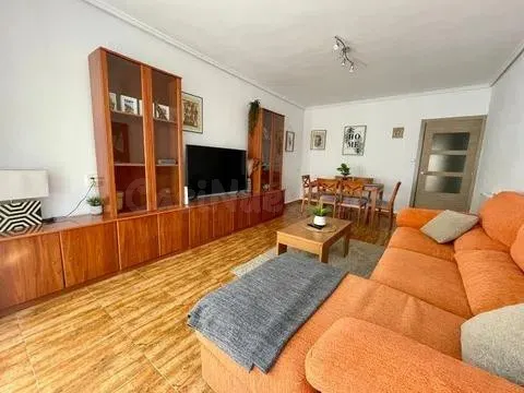 Piso 2 habitaciones 98m² en alquiler - Casco antiguo colmena - foto 2