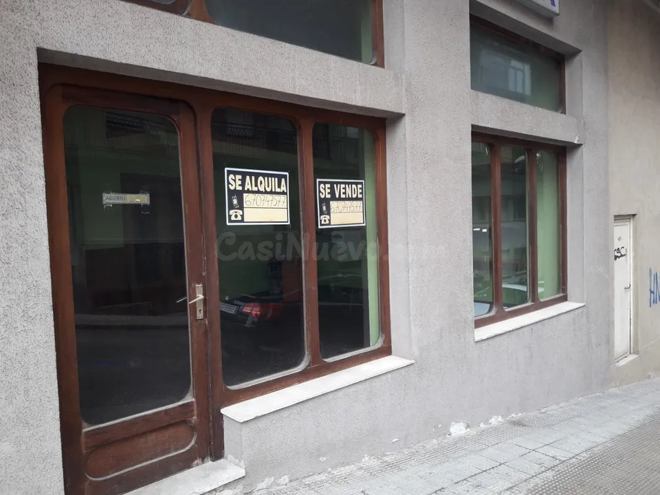 SE VENDE LOCAL COMERCIAL EN LA ZONA DEL CALAVERÓN