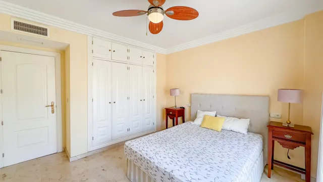 Casa adosada de 4 dormitorios en El Rosario, Marbella — 13