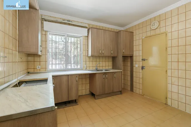 CHALET INDEPENDIENTE CON GRAN POTENCIAL DE EDIFICACIÓN EN CENES DE LA VEGA — 27