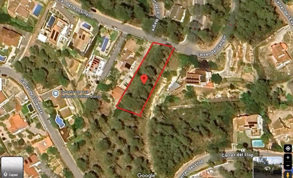 Parcela de 1392m2 en venta