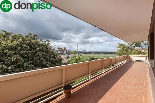 Gran casa con parcela y piscina en Cájar - foto 5