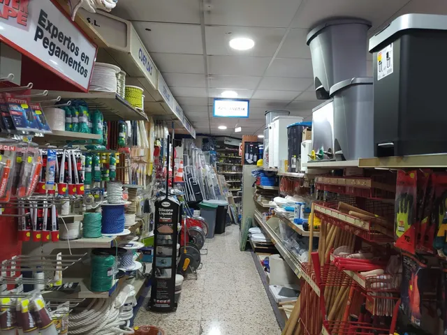 Amplio Local Comercial en el Centro de Benidorm - foto 5