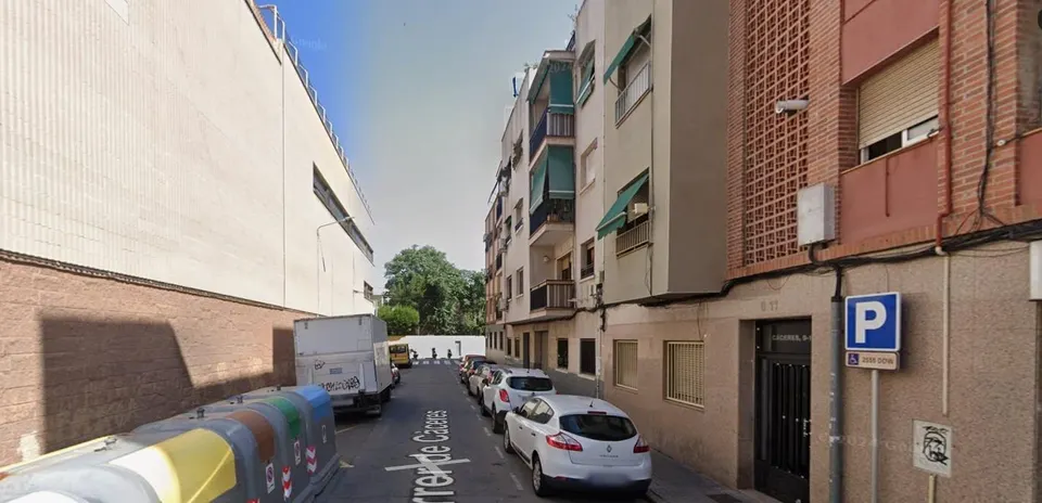 PISOE EN EL PRAT DE LLOBREGAT