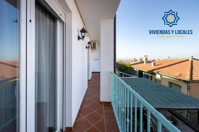 MARAVILLOSA CASA  A POCOS MINUTOS DEL CENTRO DE LA ZUBIA — 25