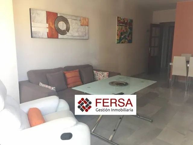 PISO AMUEBLADO EN ALQUILER CON ZONAS COMUNES CON JARDINES Y PISCINA — 7