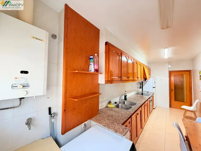 Se vende gran piso de 92m2 con 3 habitaciones dobles en zona rio cervol! 1ª planta edificio sin ascensor! — 10
