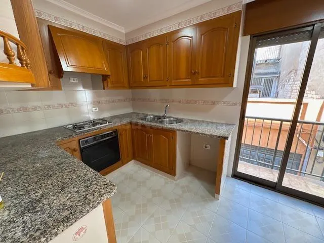 Casa en Almassora con cinco dormitorios y garaje - foto 3