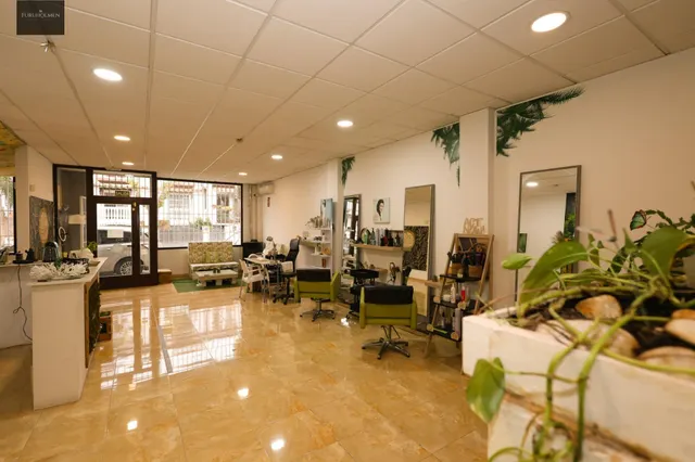 Local comercial en venta – opción conjunta o por separado — 9
