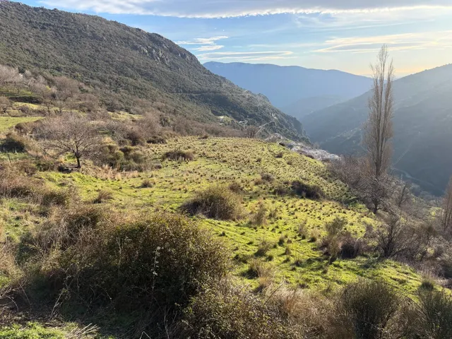 Bubión. Finca rústica de riego en la vega a solo 100 metros  - foto 2