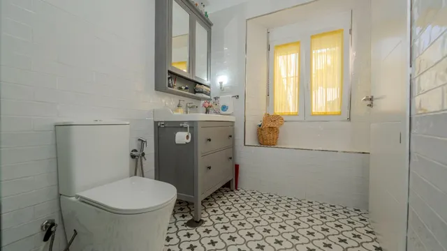 Encantadora Casa Reformada en el Corazón de Ayamonte — 17