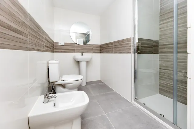¡¡¡ INVERSORES !!! GRAN OPORTUNIDAD SE VENDE PISO EN JUAN PABLO II GRANADA — 18