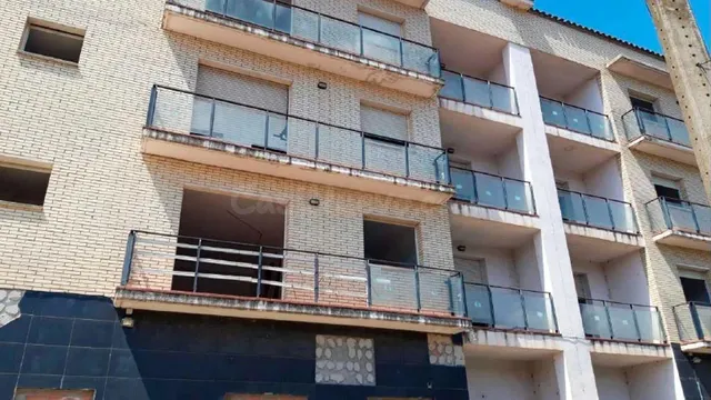 Edificio en construcción en avda la Selva de Amer - foto 2