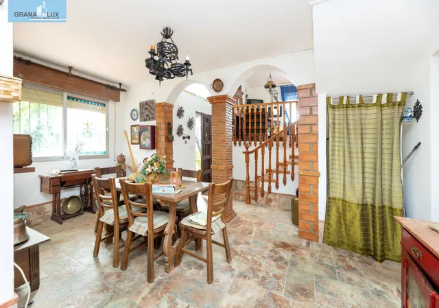 Chalet con gran parcela en Cogollos — 16