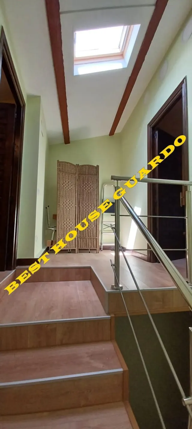 CASA NUEVA EN GUARDO — 12