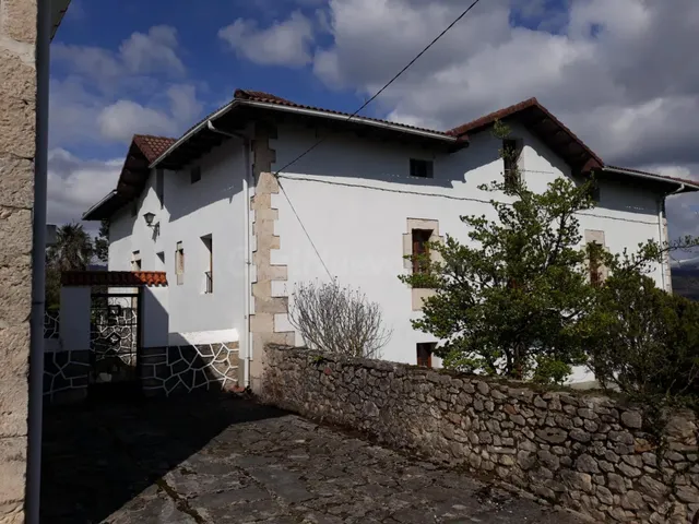 EN VENTA PRECIOSA PROPIEDAD EN EL VALLE DE MENA