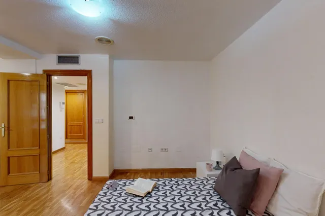 Piso de 3 dormitorios, vestidor y 134 m2 en pleno centro de Murcia – Calle Platería — 36
