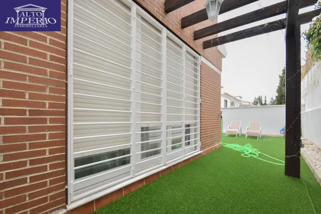Unifamiliar pareada en rebites, con patio, solárium y garaje — 39