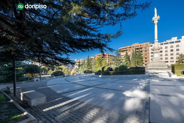 ☀️ Luz, balcón y ubicación: una oportunidad única en Acera de San Ildefonso — 26