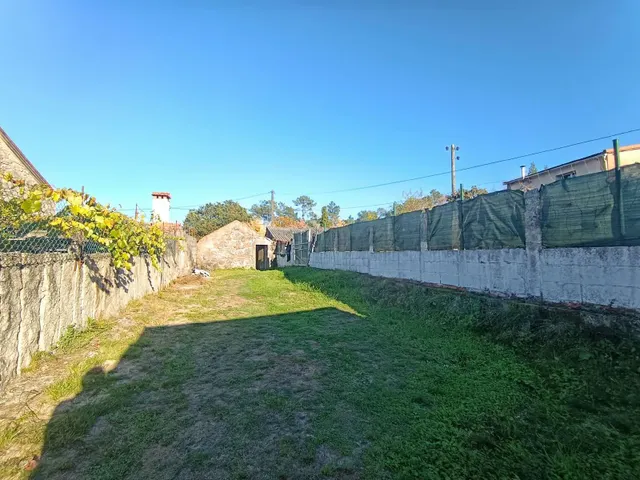 ¿Buscas una casa con terreno, posibilidades y un precio de mercado? Esta puede ser la oportunidad que estabas esperando. — 25