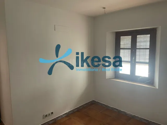 Venta de piso en planta baja en Carmona, Sevilla - foto 4