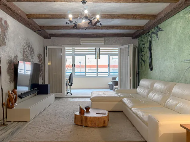 Acequion! Impresionante apartamento reformado con diseño vanguardista y toques rústicos + Enorme terraza con vistas laterales al mar y piscina comunitaria (150 mts playa) — 10