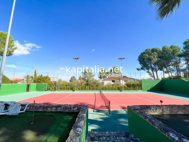 Magnifico chalet a la venta en Valencia - foto 4