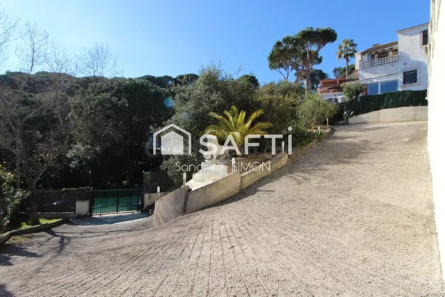 ACOGEDORA Y ESTUPENDA VILLA CON LICENCIA TURISTICA — 22