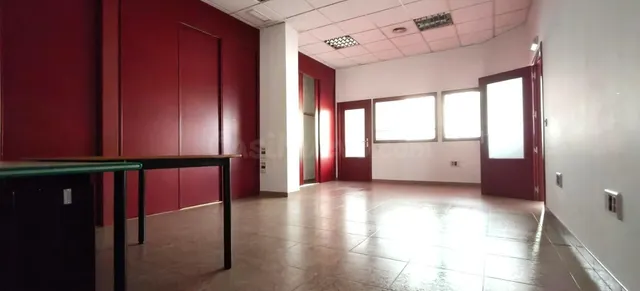 Local comercial 180m² en venta - Centro - foto 3