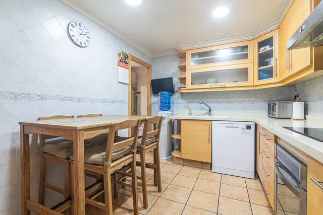 Tu refugio de luz en el corazón de Elche: entresuelo reformado con patio pisable — 10