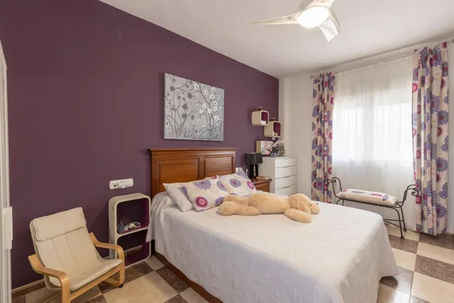 Casa en Armilla con terraza, patio y amplia cochera — 16