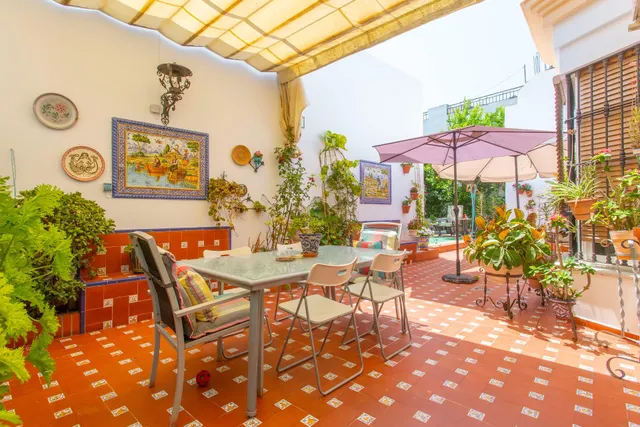 Exclusiva casa con jardín en el centro de El Puerto de Santa María — 7