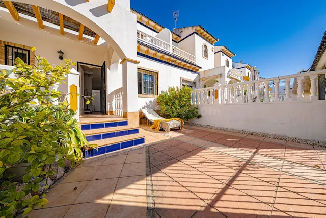 Adosado de 3 dormitorios 2 baños en Orihuela Costa ¡Tu hogar