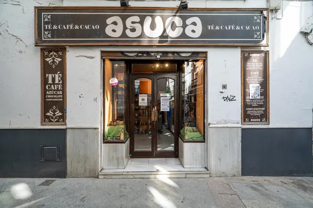 SE TRASPASA TIENDA ESPECIALIZADA EN TÉ, CAFÉ Y CHOCOLATE — 12