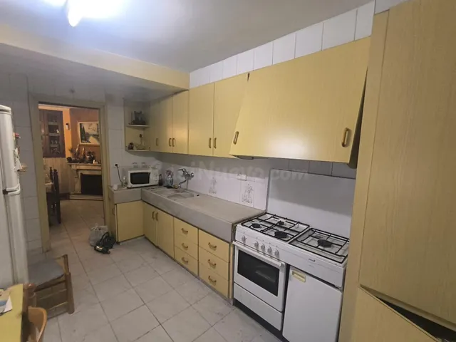 CASA ADOSADA EN VENTA CON 2 VIVIENDAS INDEPENDIENTES - foto 4