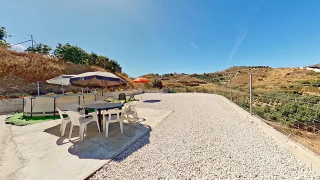 CORTIJO Y PARCELA DE 2.869 M2 EN MOLVÍZAR - foto 2