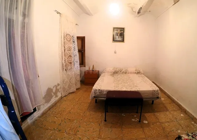 Casa con parcela en Valdeobispo — 5