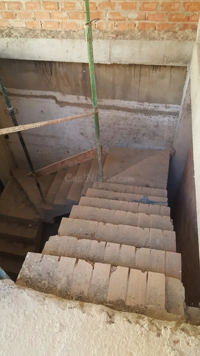 ¡OPORTUNIDAD! PISO INDEPENDIENTE — 4