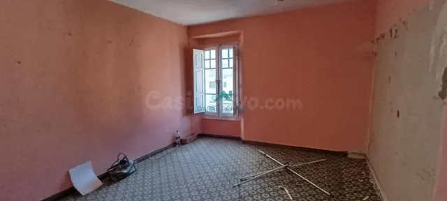 Se vende amplio piso en el centro de Ramales de la Victoria  - foto 5