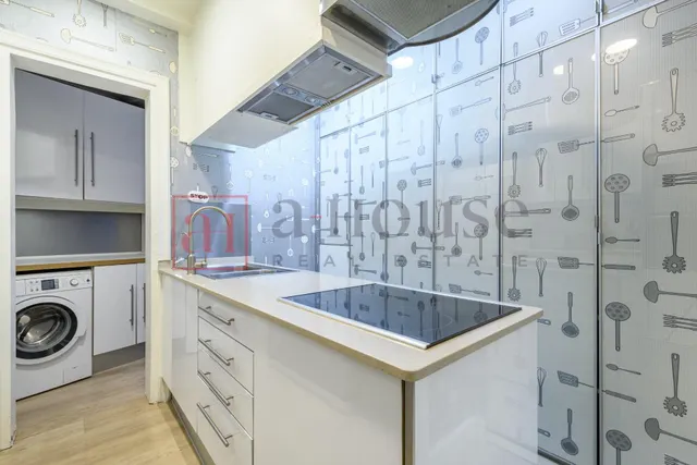 PISO LISTO PARA ENTRAR A VIVIR CON GRAN BALCÓN/TERRAZA EN LA NOVA ESQUERRA DE L'EIXAMPLE — 9