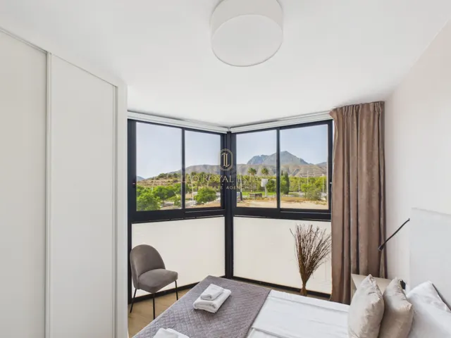 Apartamento de 2 dormitorios de alta calidad con vistas al m - foto 4