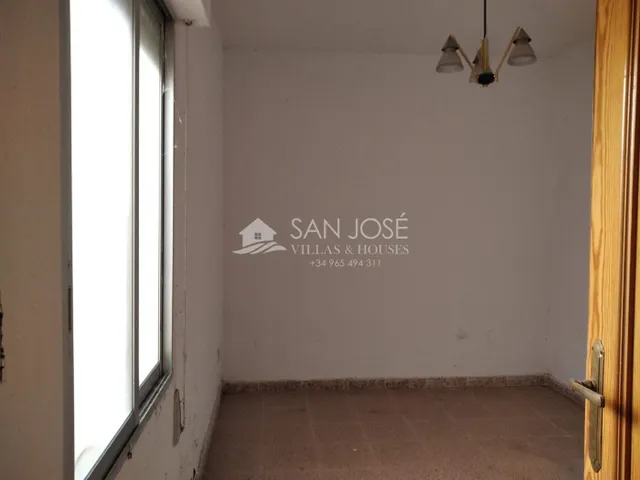 VENTA DE NAVE EN TORRELLANO — 23