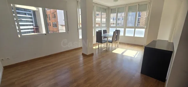 Centro de Torrevieja, apartamento reformado — 2