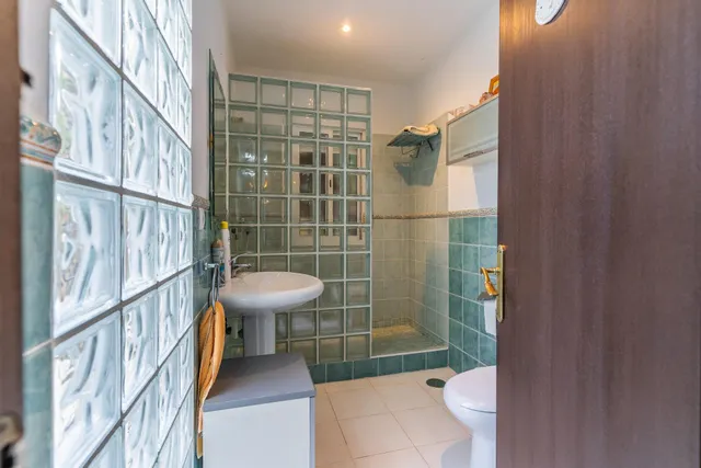 CASA CON AMPLIO JARDÍN EN CANTARRANAS — 27