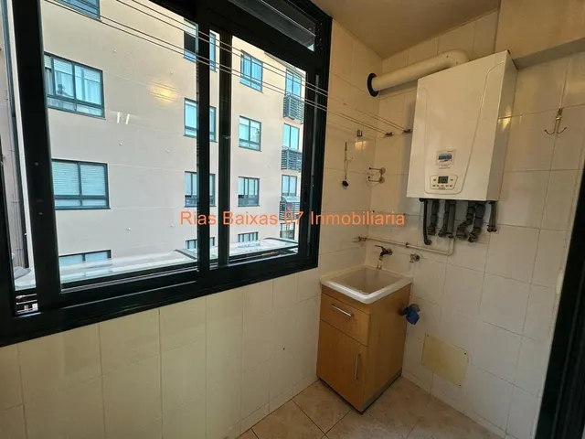 REF 7012 PISO 3 DORM. 2 BAÑOS CON PLAZA DE GARAJE Y TRASTERO EN C. PAULINO FREIRE (VIGO) — 17