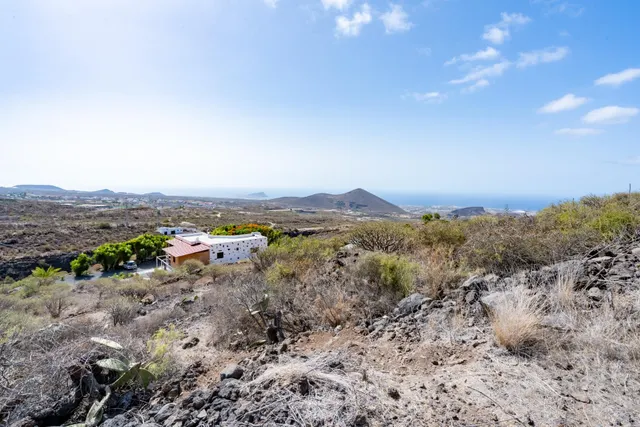 Terreno rústico con vistas panorámicas en San Miguel de Abona — 15